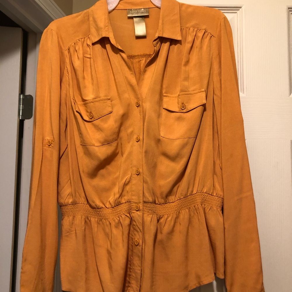 Button Down Blouse w/Cinch waist